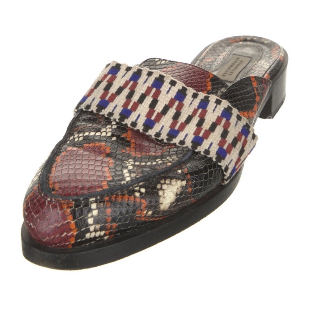 Dorothee Schumacher
Embossed Leather Printed Mules
Women's Size: 11 - Picture 2 of 5